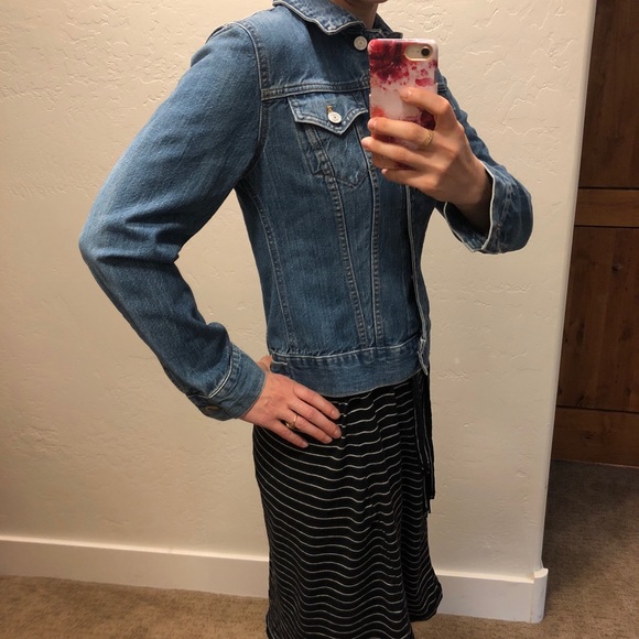 ❤️Gap Classic Denim / Jean Jacket (Medium Wash - Picture 6 of 6